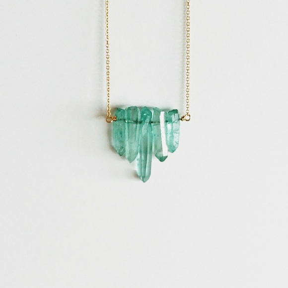 ✨️HP✨️ Maimoda Aqua Crystal Quartz Points Necklace - Picture 3 of 5